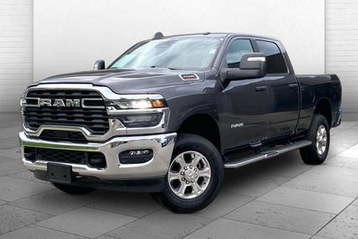 2025 RAM 2500 Big Horn Crew Cab 4x4 6'4' Box