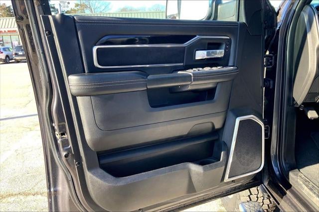 2022 RAM 2500 Laramie Crew Cab 4x4 6'4' Box