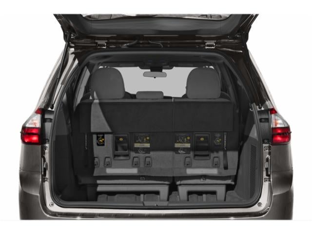 2020 Toyota Sienna XLE