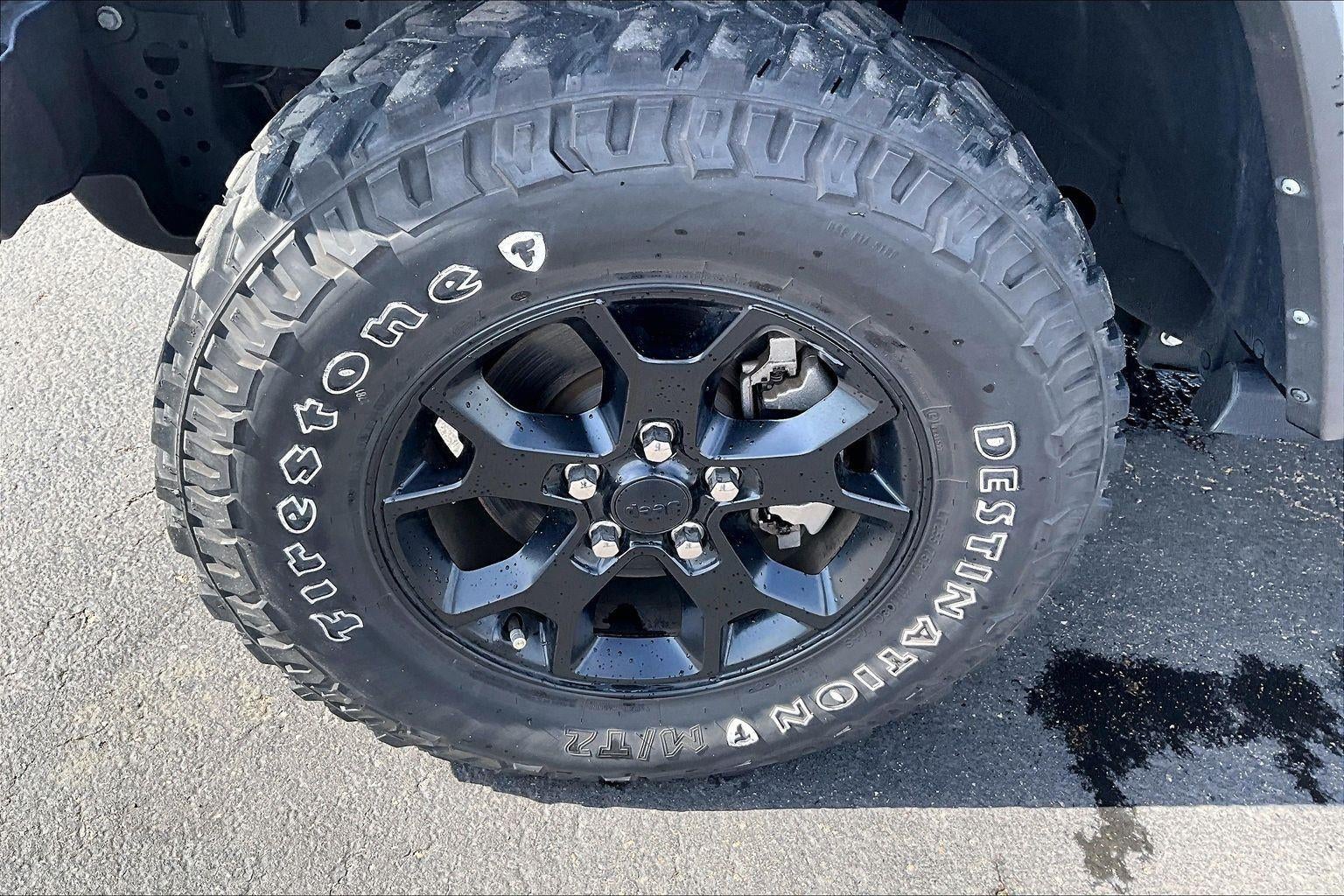 Used 2022 Jeep Wrangler Unlimited Willys with VIN 1C4HJXDG7NW216108 for sale in Kansas City