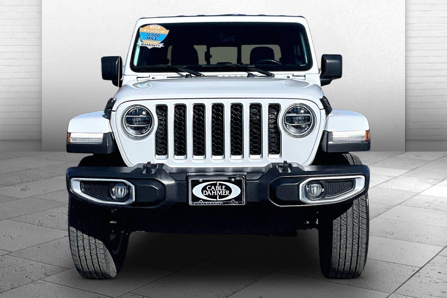Used 2020 Jeep Gladiator Overland with VIN 1C6HJTFG1LL147864 for sale in Kansas City