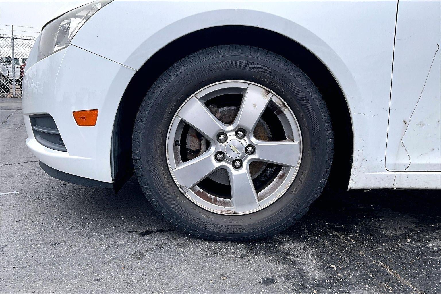 Used 2014 Chevrolet Cruze 1LT with VIN 1G1PC5SB3E7321572 for sale in Kansas City