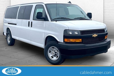 2025 Chevrolet Express Passenger 3500 1LS