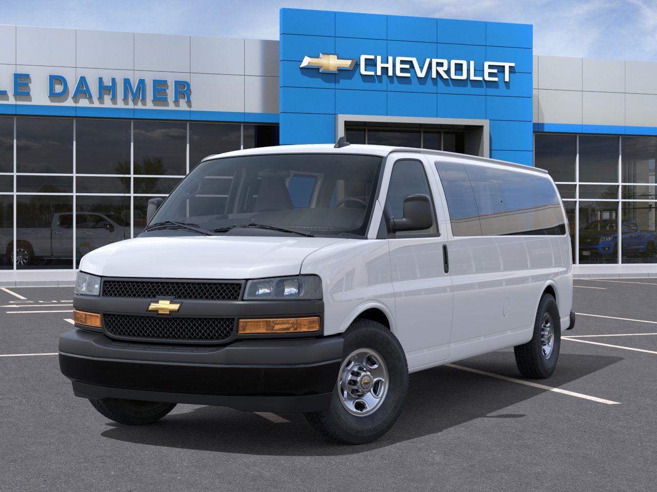 2025 Chevrolet Express Passenger 3500 1LS