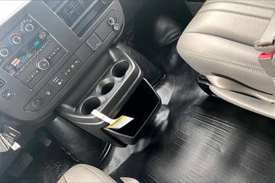 2025 Chevrolet Express Passenger 3500 1LS