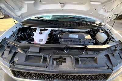 2025 Chevrolet Express Cutaway 3500 1WT