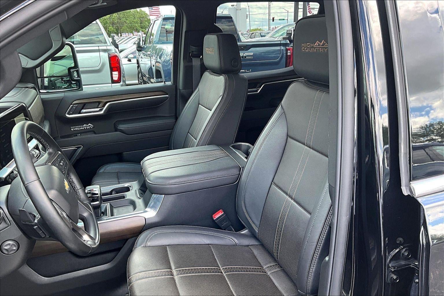 2025 Chevrolet Silverado 1500 High Country
