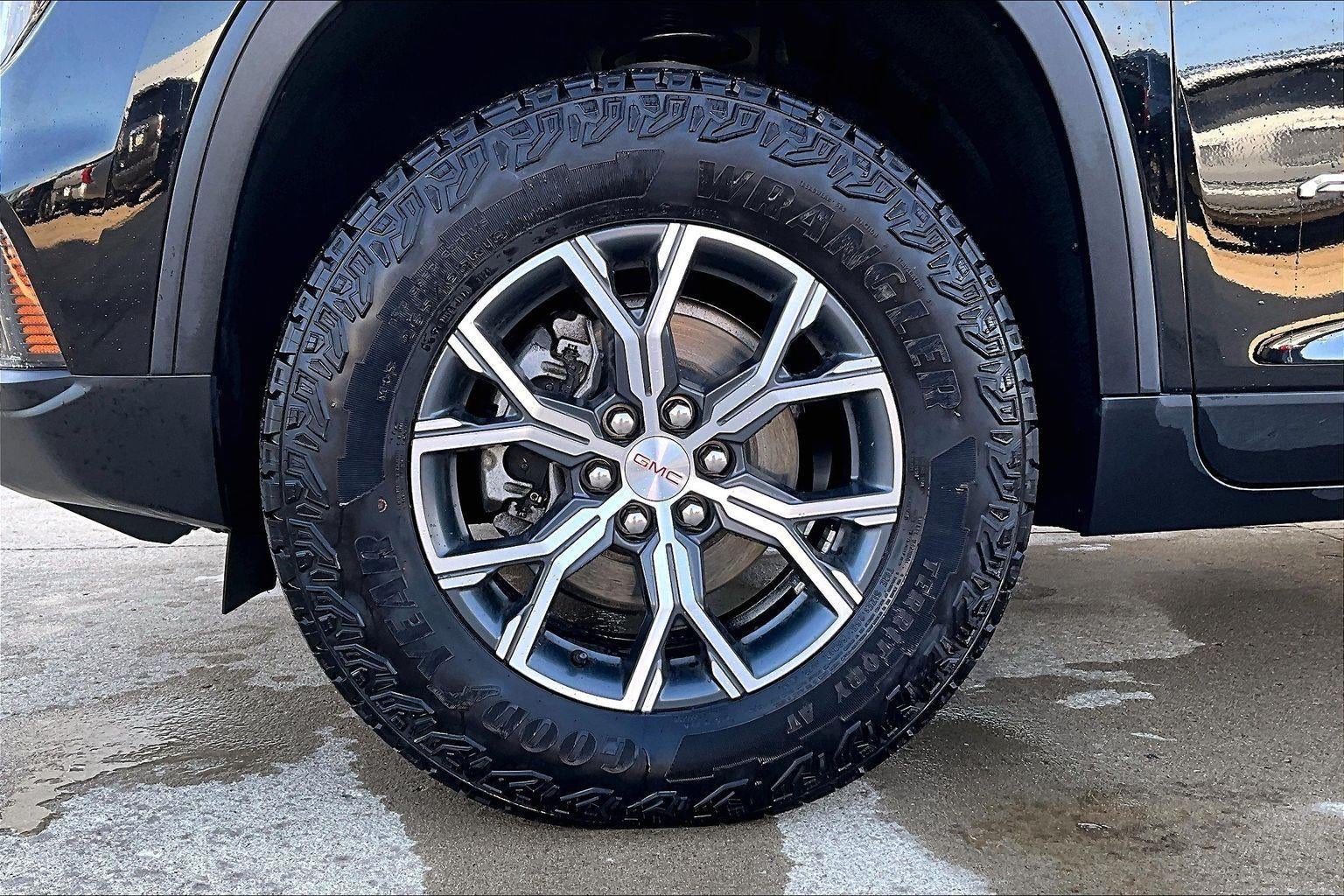 Used 2024 GMC Acadia AT4 with VIN 1GKENPKS4RJ213916 for sale in Kansas City