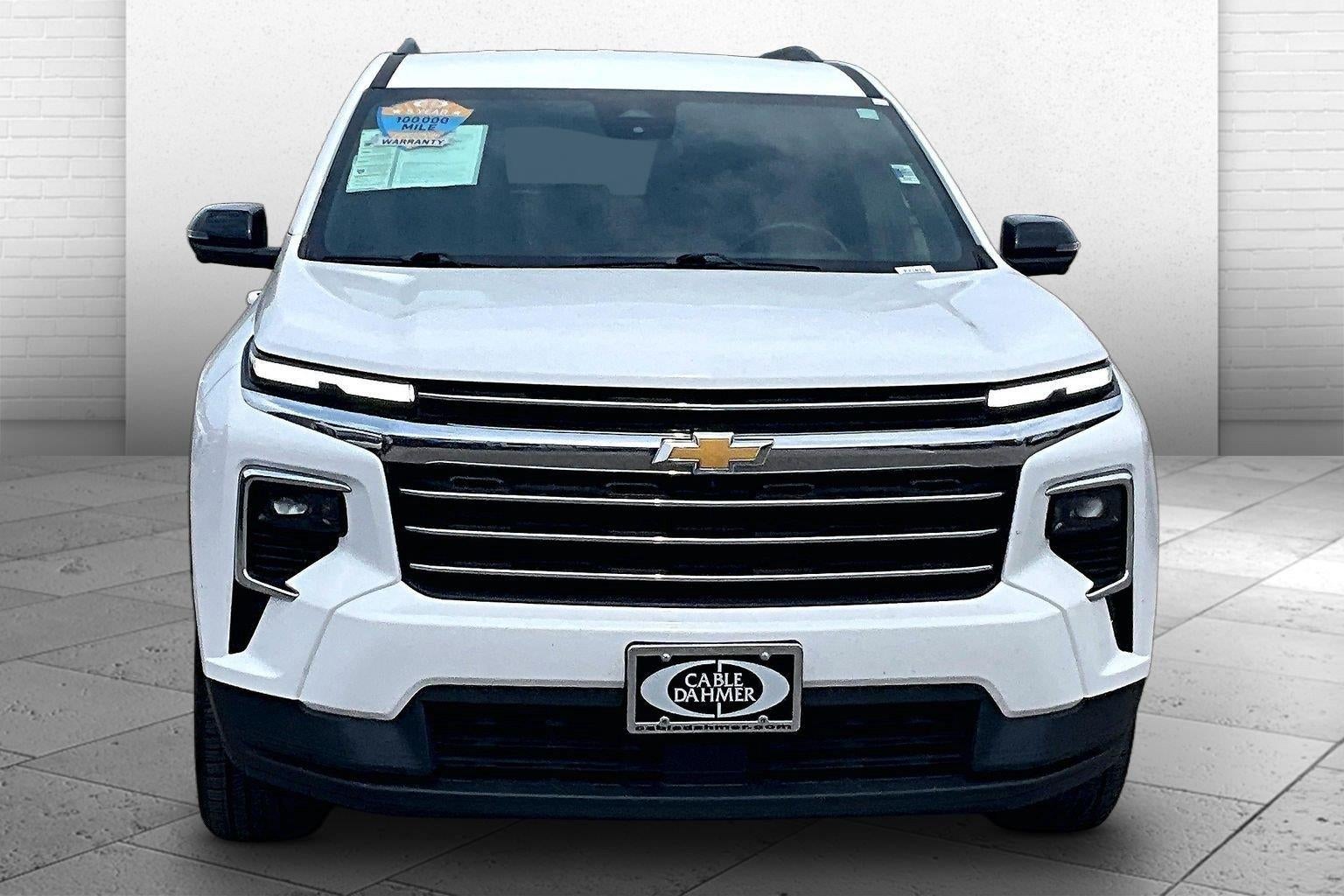 Used 2024 Chevrolet Traverse 2LT with VIN 1GNEVGKS1RJ181266 for sale in Kansas City