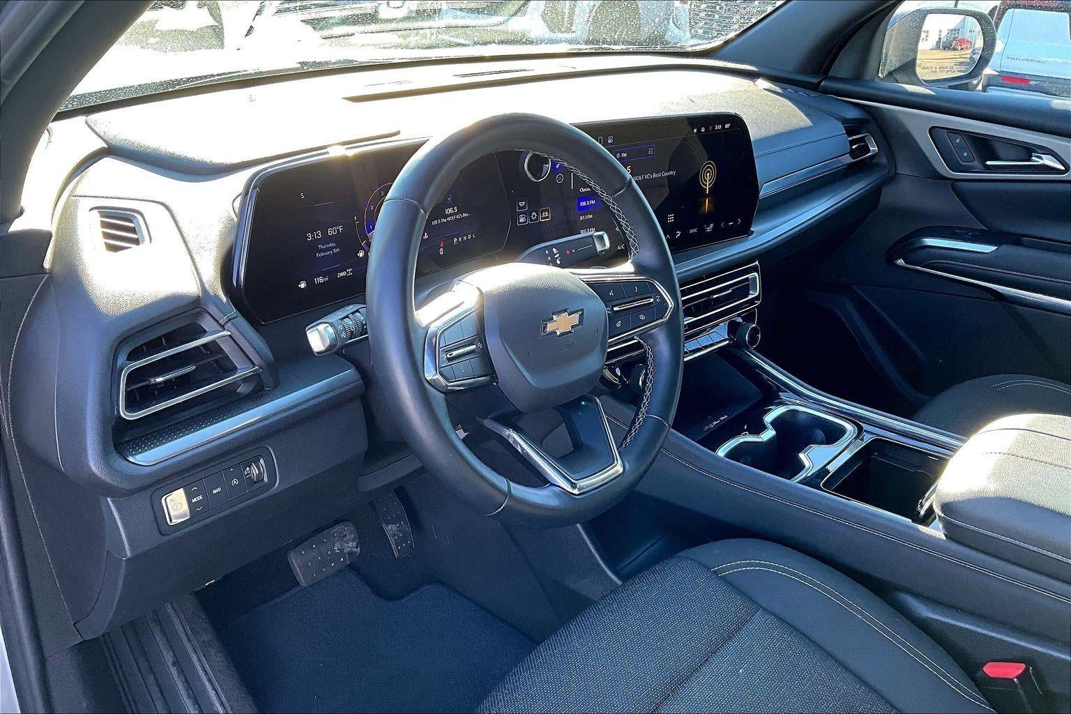 2024 Chevrolet Traverse LT