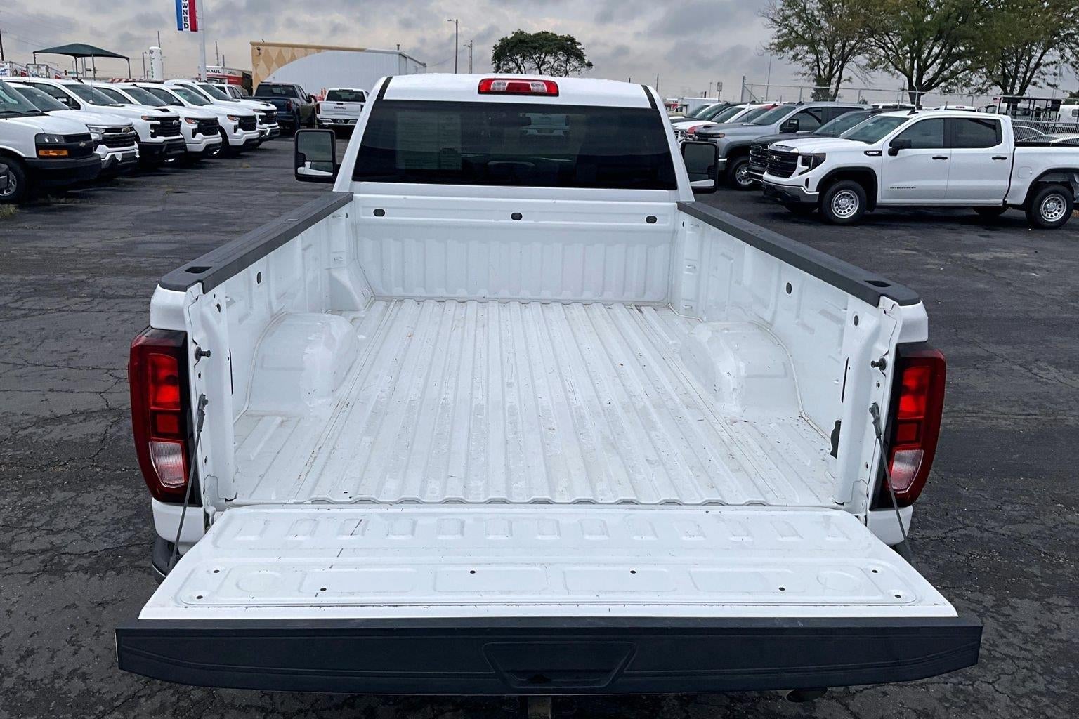 2023 GMC Sierra 2500 HD Pro