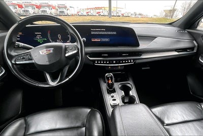 2024 Cadillac XT4 Premium Luxury