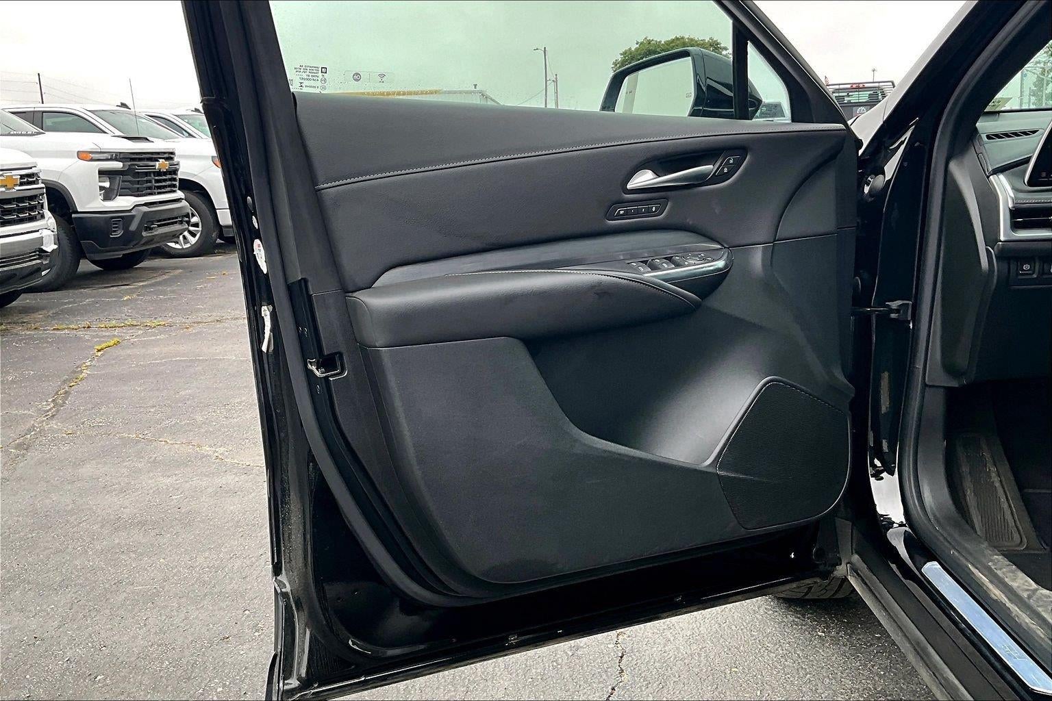 2024 Cadillac XT4 Premium Luxury