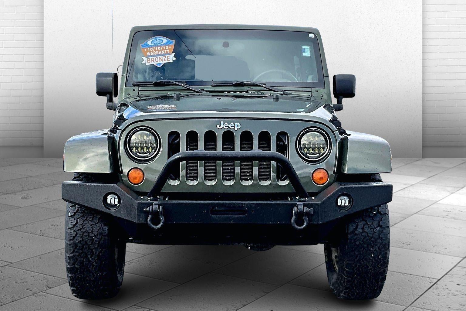 Used 2008 Jeep Wrangler Unlimited Sahara with VIN 1J8GA59128L525679 for sale in Kansas City