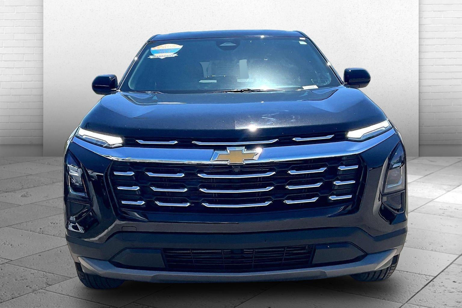 Used 2025 Chevrolet Equinox LT with VIN 3GNAXPEG0SL313805 for sale in Kansas City