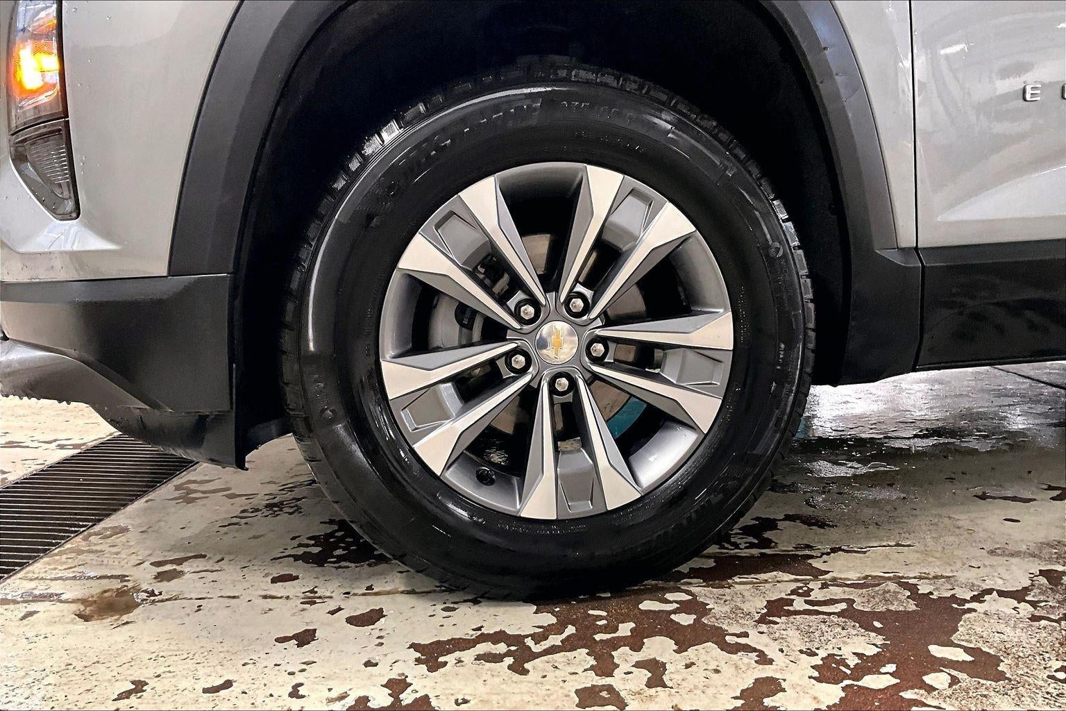 Used 2025 Chevrolet Equinox LT with VIN 3GNAXPEG5SL323021 for sale in Kansas City