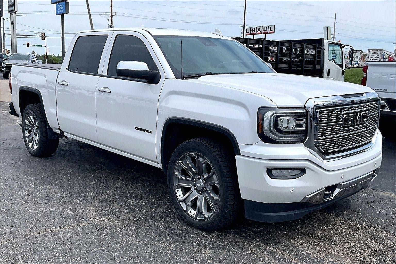 2017 GMC Sierra 4WD Crew Cab Short Box's photo