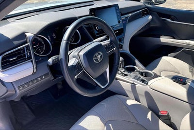 2021 Toyota Camry Hybrid XLE