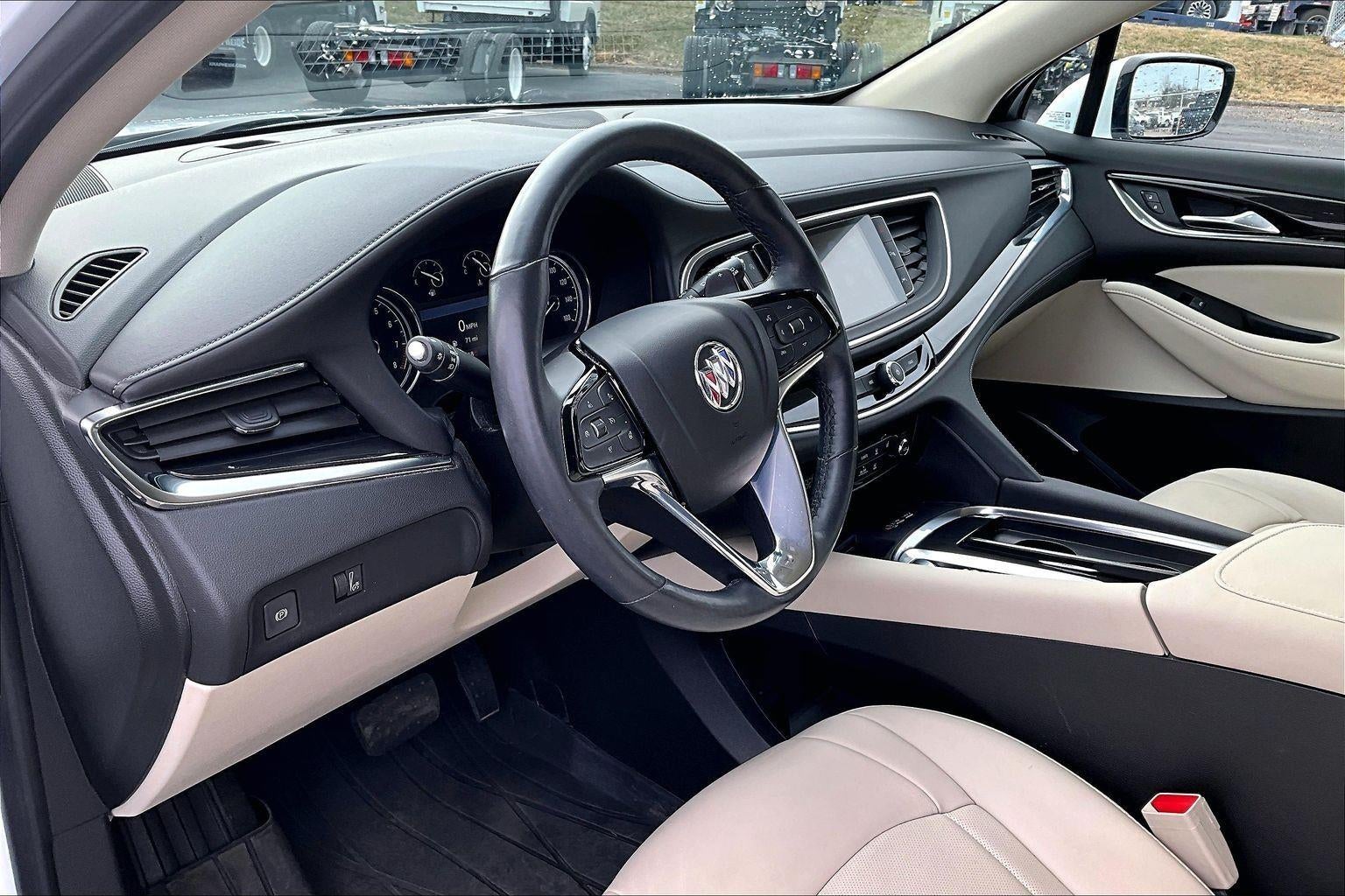 2023 Buick Enclave Essence