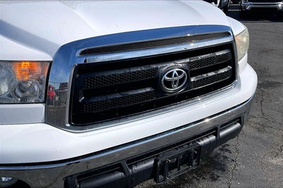 2013 Toyota Tundra 4WD Truck DBL 4WD V8 4.6 SR