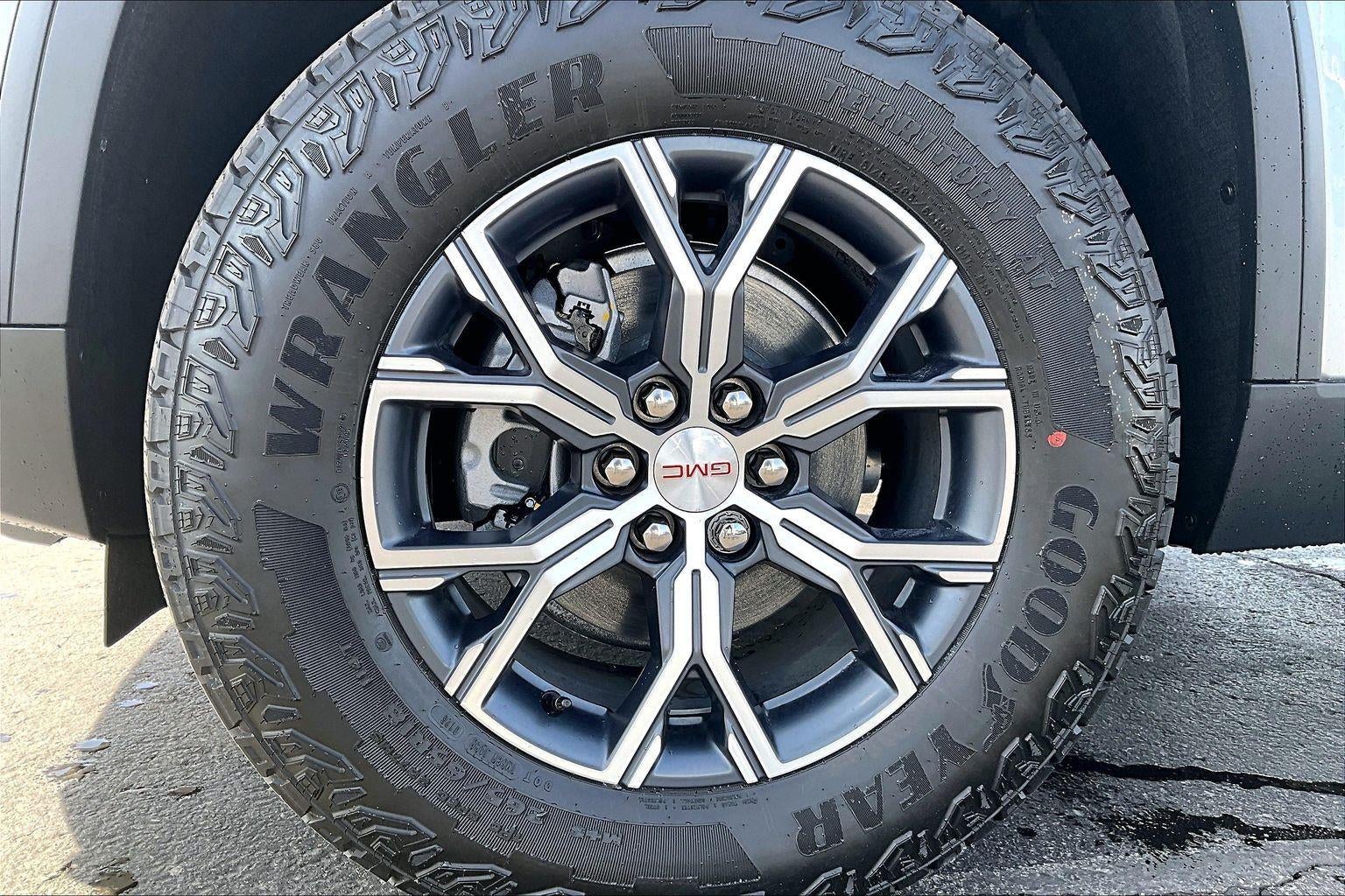 2026 GMC Acadia AT4