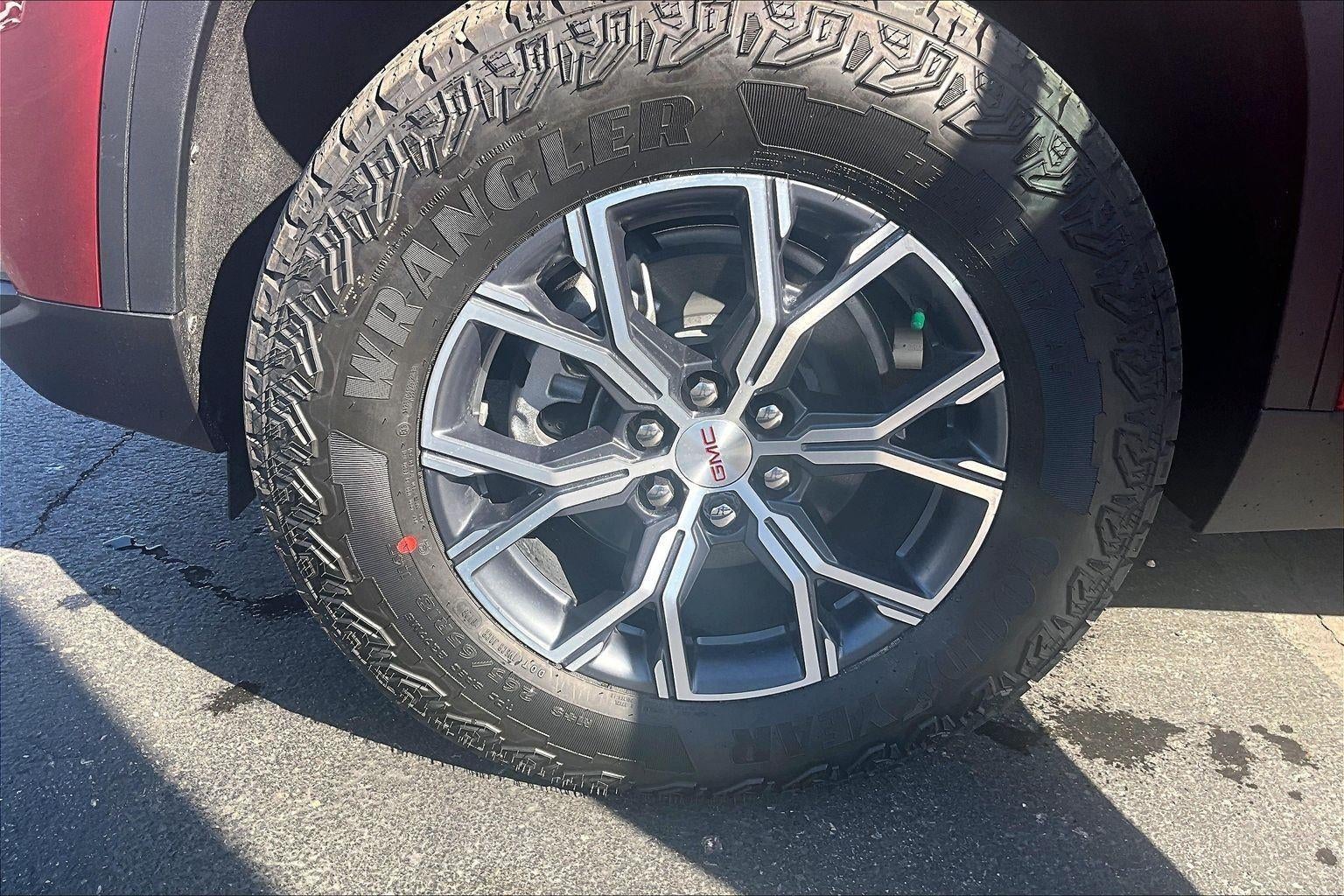2026 GMC Acadia AT4