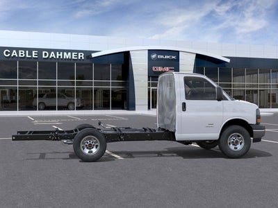 2026 GMC Savana Cutaway 3500 1WT