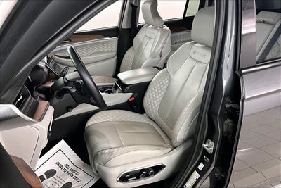 2022 Jeep Grand Cherokee Summit