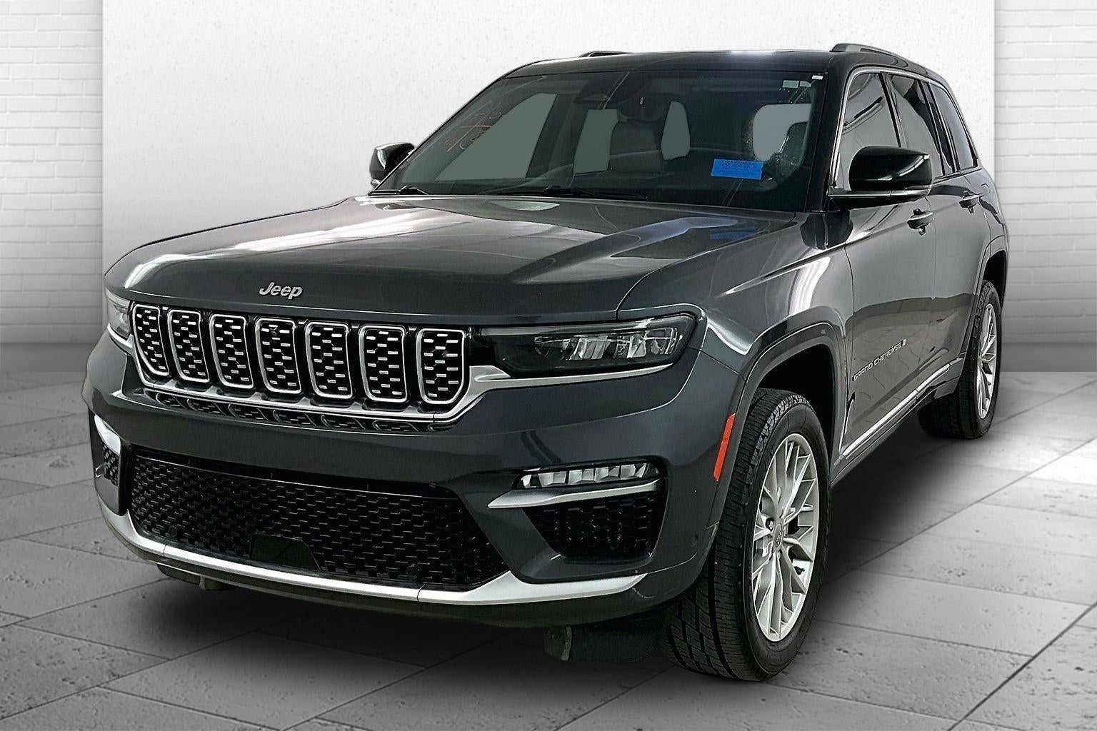 2022 Jeep Grand Cherokee Summit