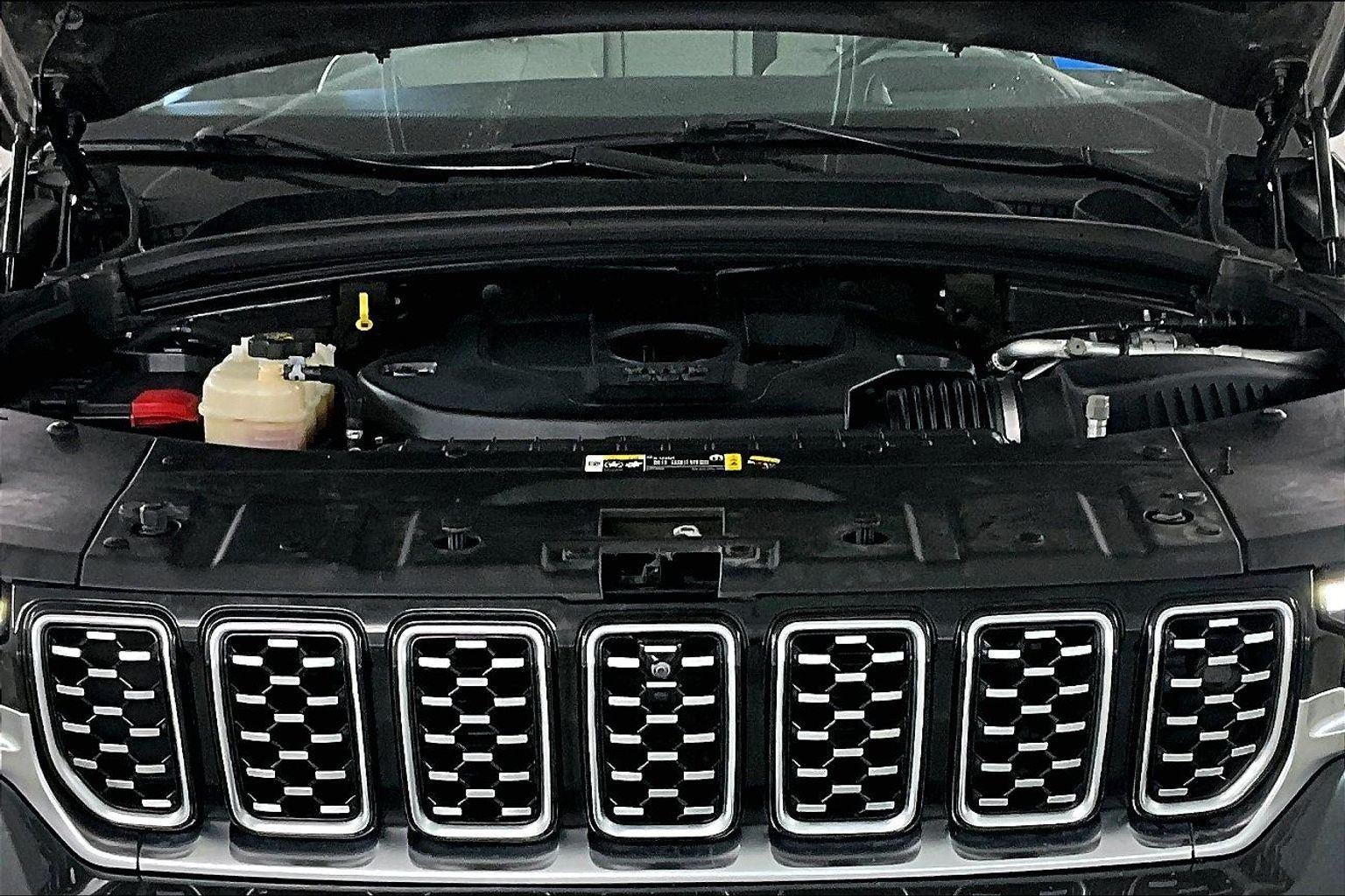 2022 Jeep Grand Cherokee Summit