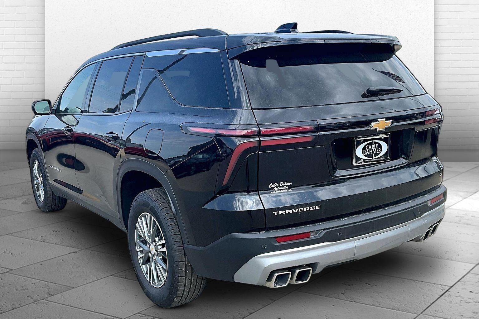 2024 Chevrolet Traverse FWD LT