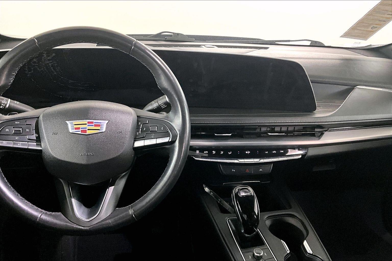 2024 Cadillac XT4 AWD Premium Luxury