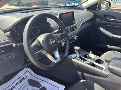 2025 Nissan Altima SV