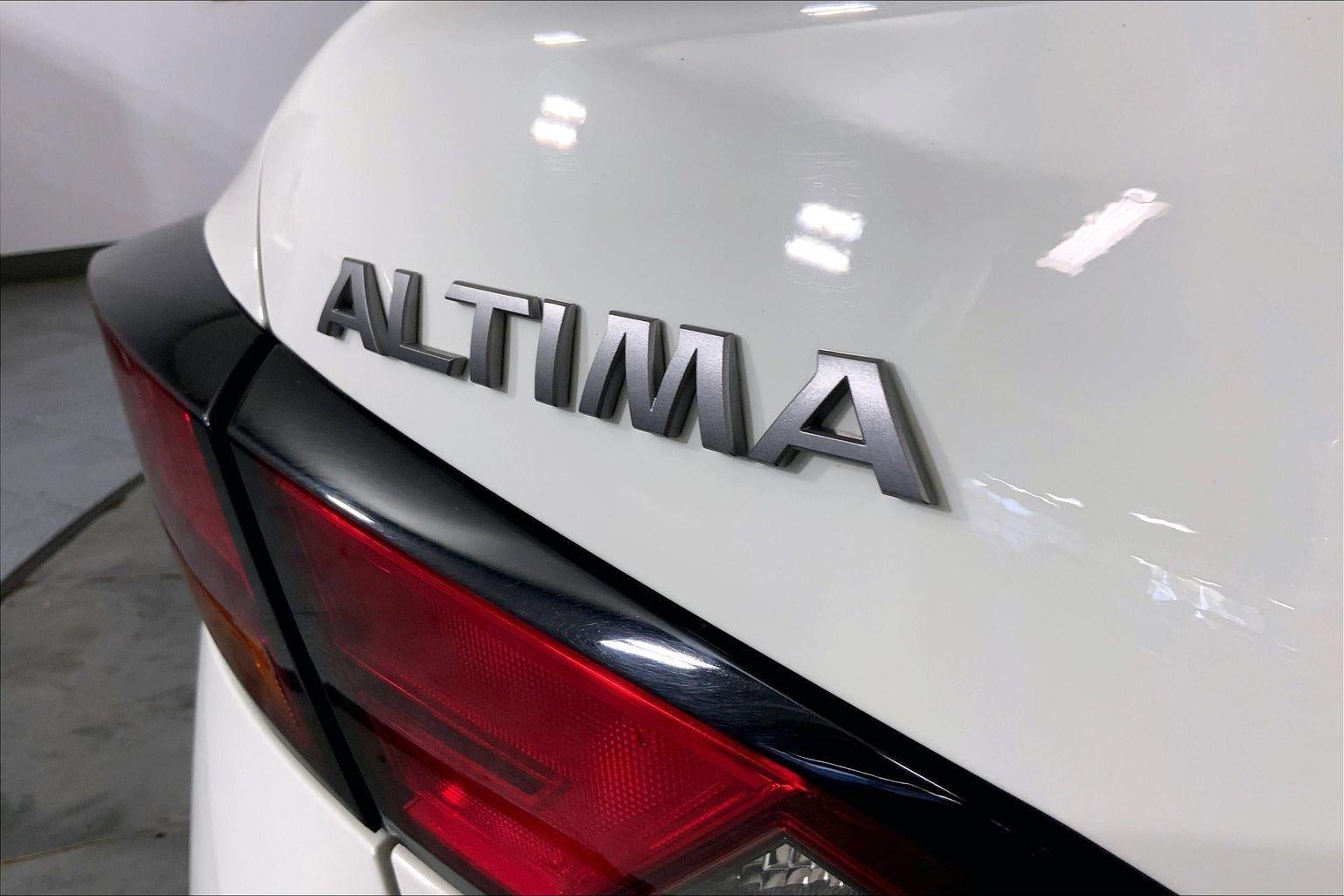 2025 Nissan Altima SV
