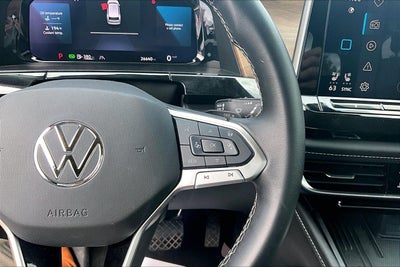2025 Volkswagen Atlas 2.0T SE w/Technology