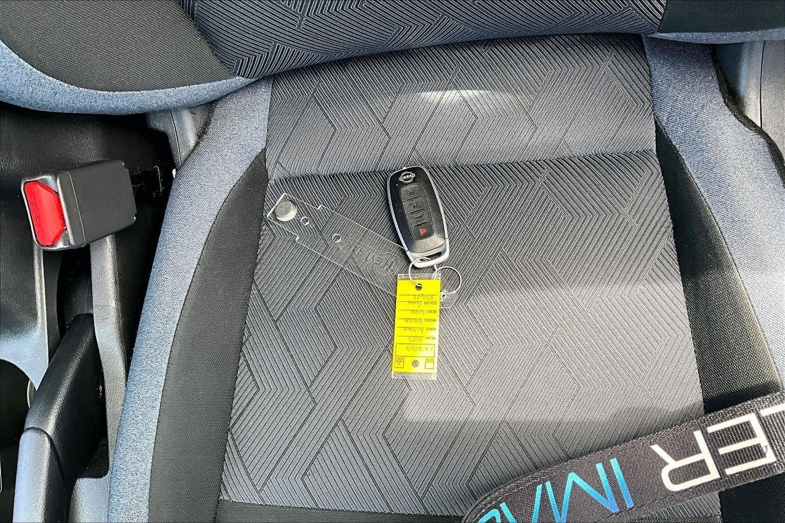 2025 Nissan Versa SV