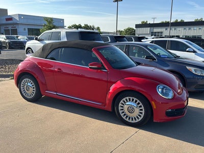 2015 Volkswagen Beetle Convertible 1.8T w/Tech