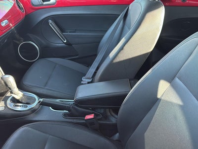 2015 Volkswagen Beetle Convertible 1.8T w/Tech