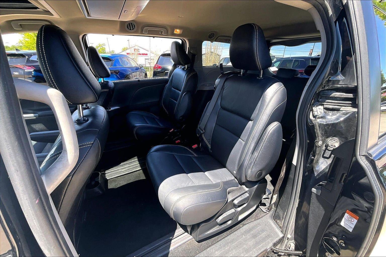 2018 Toyota Sienna SE Premium