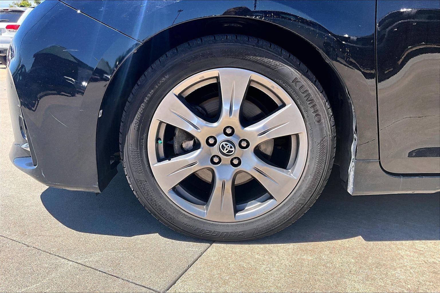 2018 Toyota Sienna SE Premium