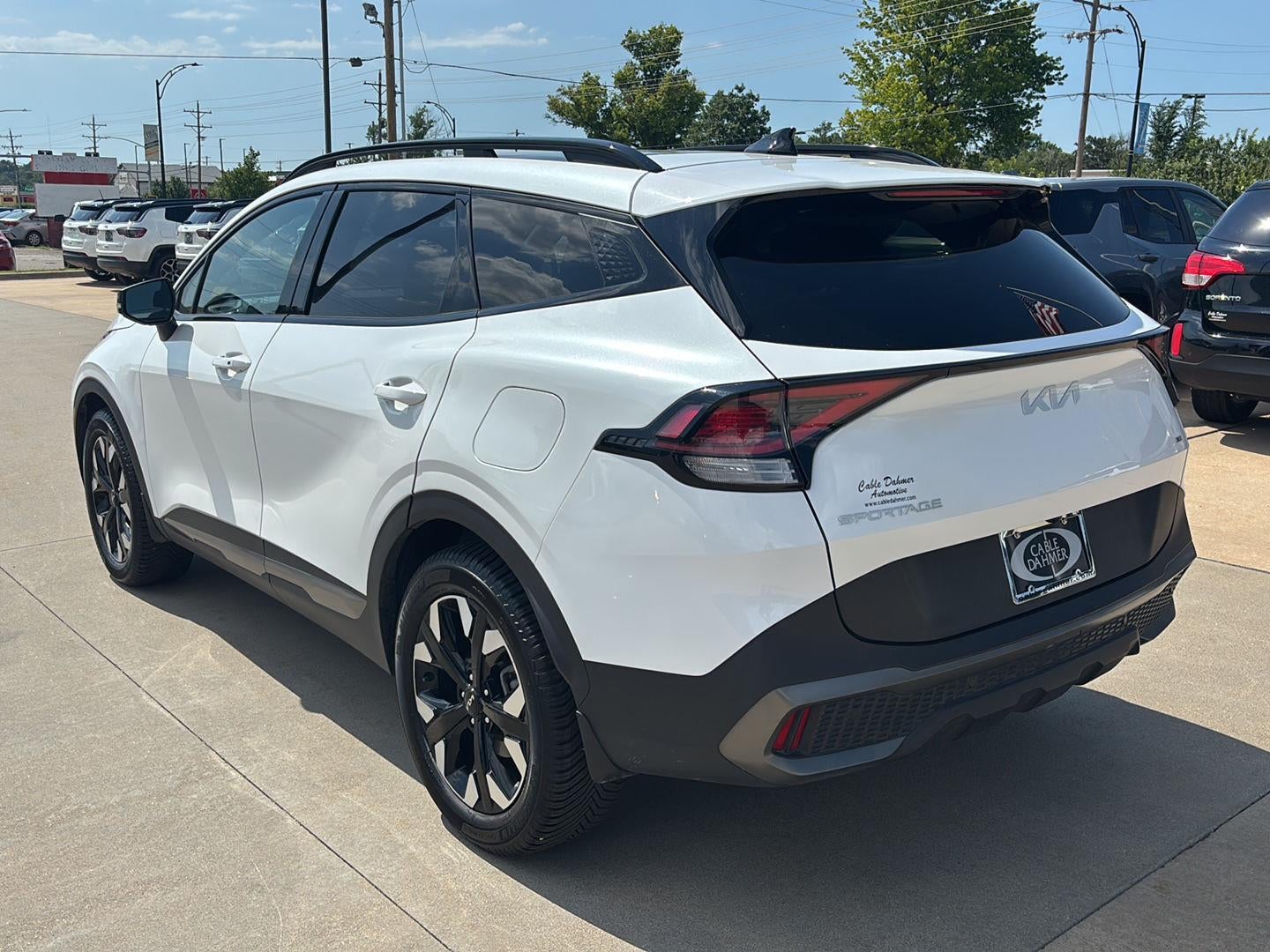 2023 Kia SPORTAGE X-LINE