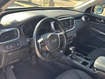 2020 Kia Sorento S V6