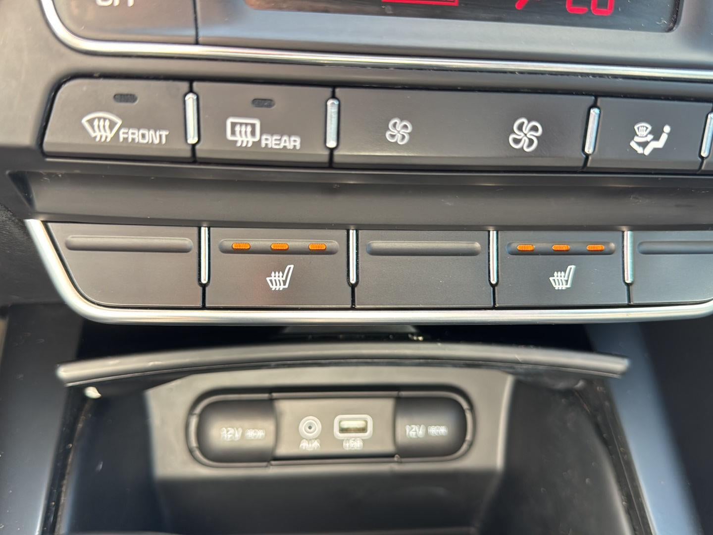 2020 Kia Sorento S V6