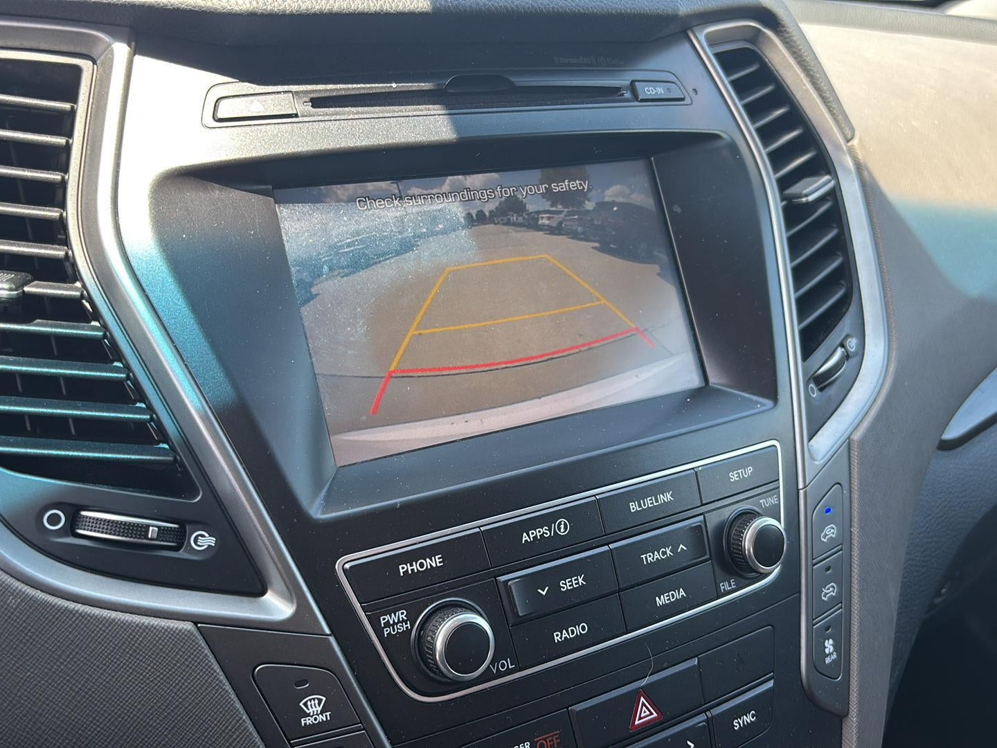 2017 Hyundai Santa Fe SE
