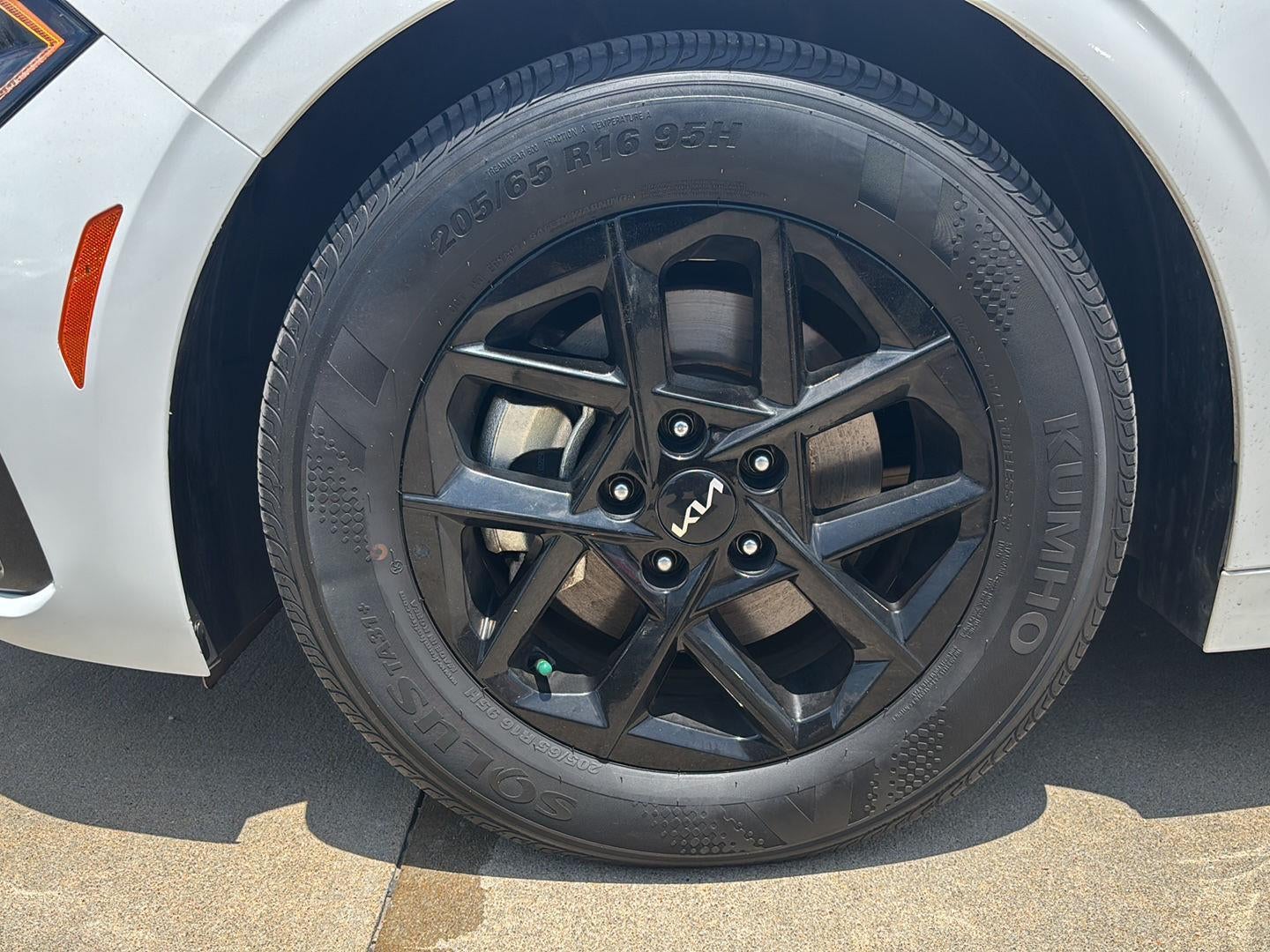 2025 Kia K5 LXS