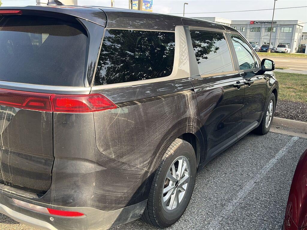 2022 Kia Carnival LX