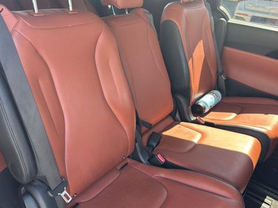 2024 Kia Carnival SX