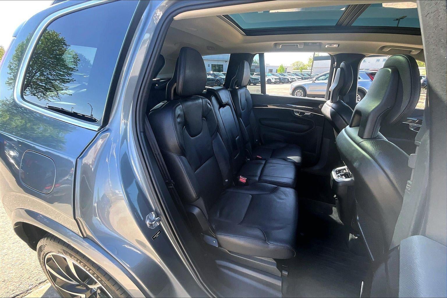 2018 Volvo XC90 Momentum